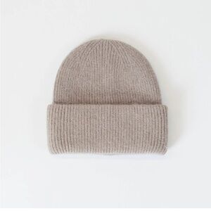 Cozy Brown Knit Beanie
